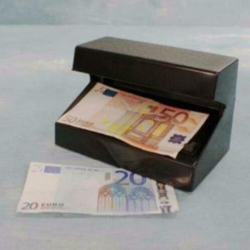 Mobile geld tester UV lamp werkt op 4 AA batterijen,, Enlèvement ou Envoi
