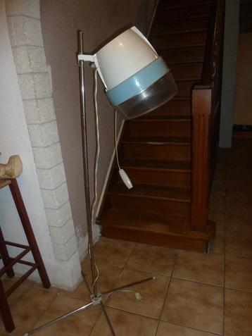 vintage haardroger beschikbaar voor biedingen