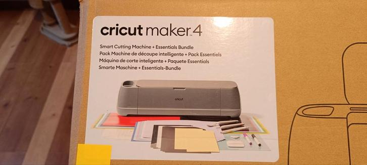 Cricut maker 4 +essential pack comme neuve!, Hobby en Vrije tijd, Knutselen, Ophalen