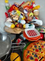 Bak met speelgoedpannen, keukengerief,..., Ophalen