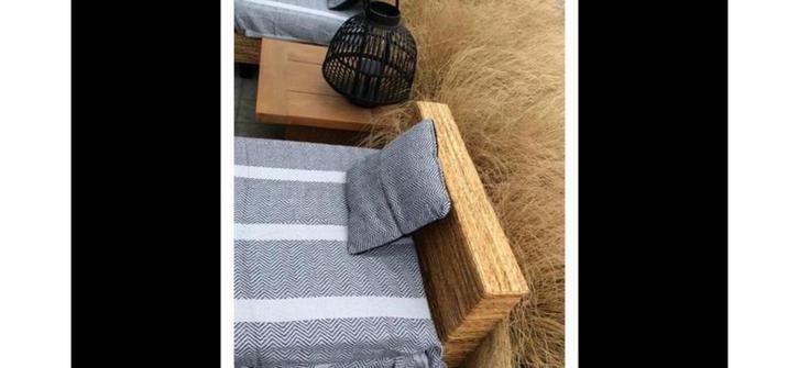 Teak zetel met rotan afwerking 1p x 2, Huis en Inrichting, Zetels | Complete zithoeken, Zo goed als nieuw, Hout, Riet of Rotan