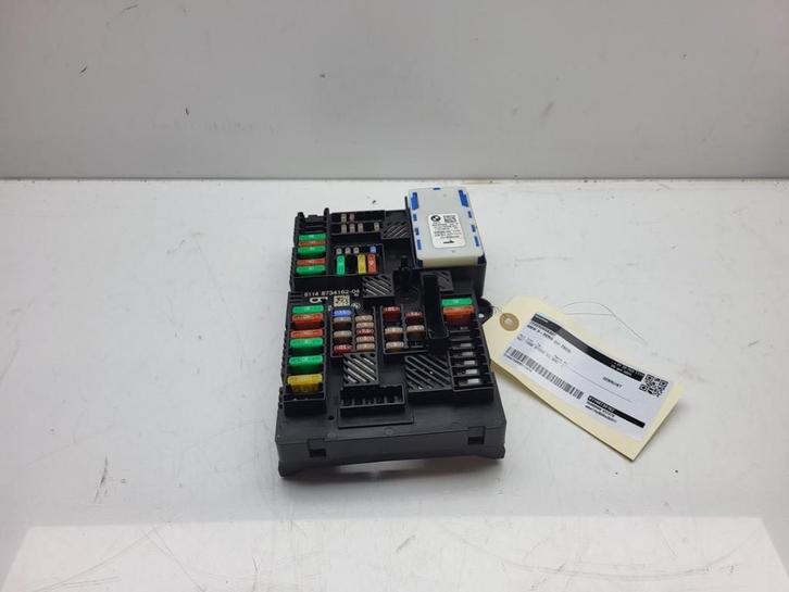 ZEKERINGKAST BMW 3 serie Touring (G21) (01-2019/07-2020), Auto-onderdelen, Elektronica en Kabels, BMW, Gebruikt