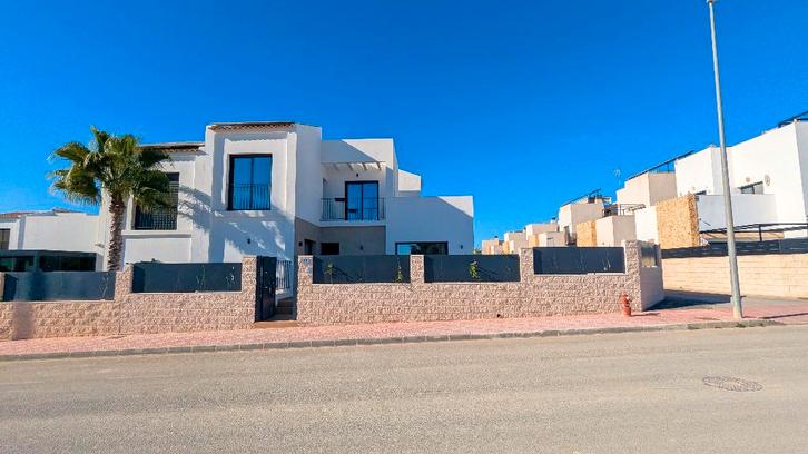 Halfvrijstaande villa te koop in Ciudad Quesada, Alicante, Immo, Buitenland, Spanje, Woonhuis, Dorp