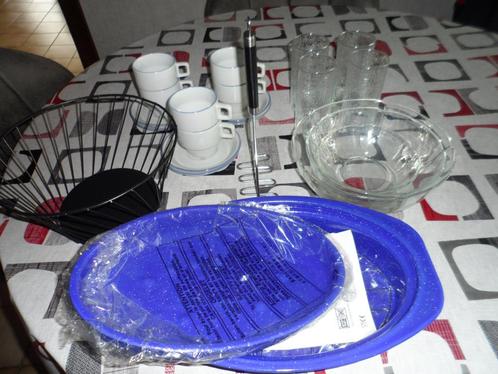 veel keukengerief, Huis en Inrichting, Keuken | Keukenbenodigdheden, Nieuw, Ophalen