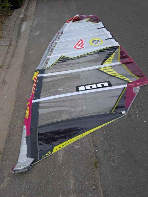 Diverse Windsurf zeilen: 3.7 - 4.0 - 4.5 - 6.0 - 7.0, Watersport en Boten, Windsurfen, Gebruikt, Zeil, Met draagtas, 5 tot 7 m²