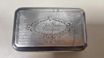 Superbe tabatière en argent ciselé, Enlèvement ou Envoi, Argent