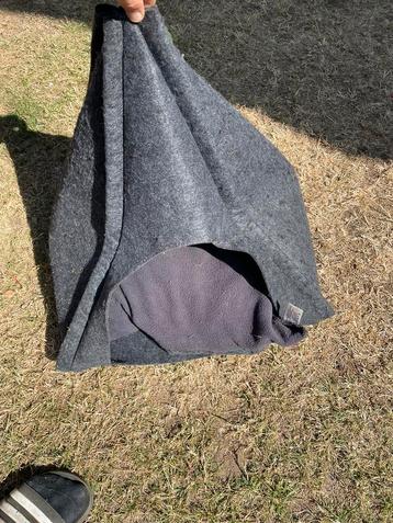 Tipi voor hond beschikbaar voor biedingen