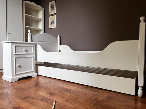 chambre à coucher complète 1 personne en bois blanc, Maison & Meubles, Chambre à coucher | Chambres à coucher complètes, Comme neuf