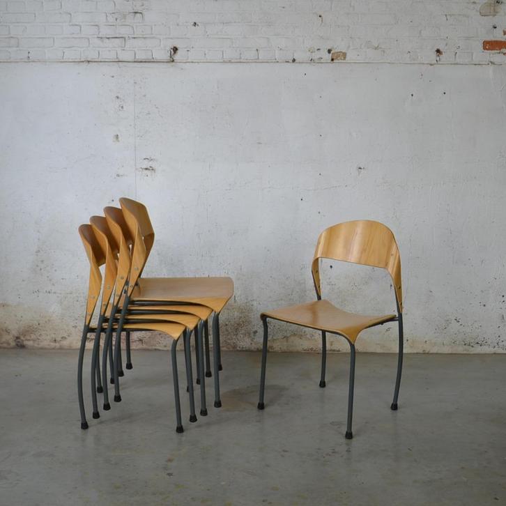 Cadiz staking chairs, Huis en Inrichting, Stoelen, Gebruikt, Vijf, Zes of meer stoelen, Hout, Metaal, Bruin, Ophalen