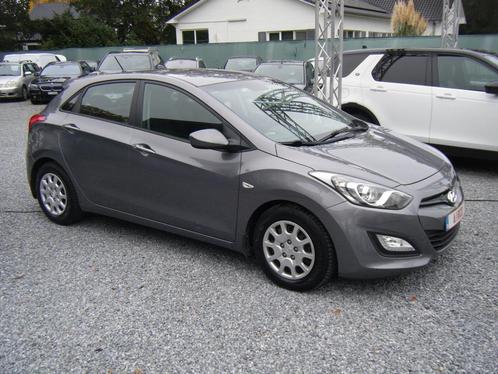 Hyundai i30, Autos, Hyundai, Entreprise, Achat, i30, ABS, Airbags, Air conditionné, Verrouillage central, Vitres électriques, Peinture métallisée