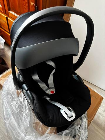 Cybex cloud t babystoel beschikbaar voor biedingen