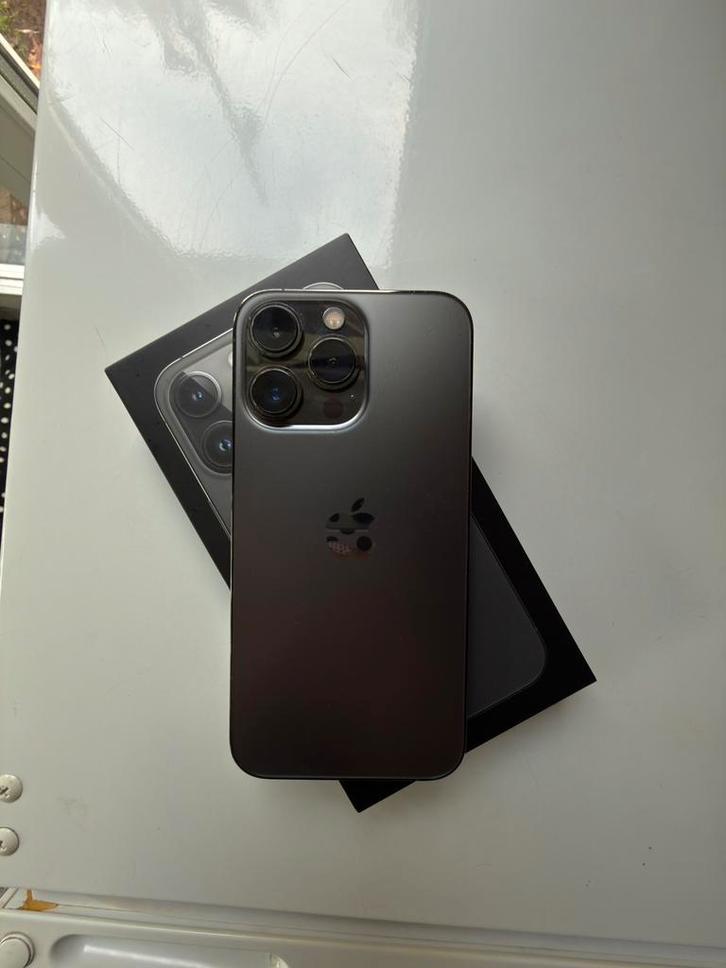 Iphone 13 pro, Telecommunicatie, Mobiele telefoons | Hoesjes en Screenprotectors | Apple iPhone, Zo goed als nieuw, iPhone 13