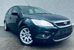 Ford Focus 1.6 16v TITANIUM-SCHERM-CRUISE-AIRCO-GEKEURD VVK!, Auto's, 1596 cc, Stof, Zwart, 4 cilinders