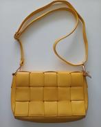 BOTTEGA VENETA schoudertas, Handtassen en Accessoires, Ophalen of Verzenden, Zo goed als nieuw