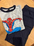 Tweedelige pyjama spiderman 134, Kinderen en Baby's, Kinderkleding | Maat 134, Ophalen of Verzenden, Zo goed als nieuw