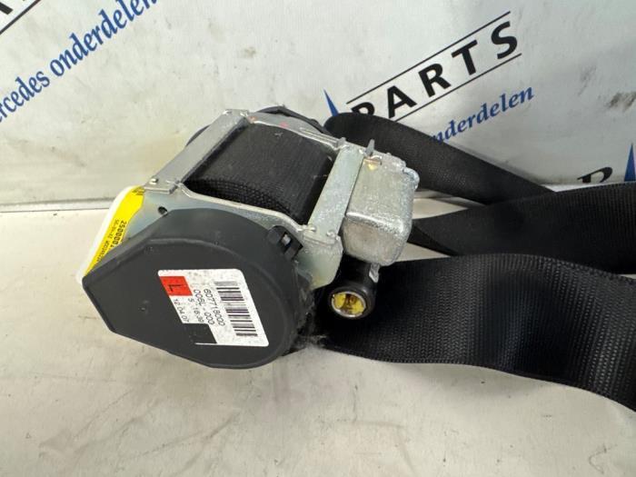 Veiligheidsgordel links-voor van een Mercedes B-Klasse, Auto-onderdelen, Interieur en Bekleding, Mercedes-Benz, Gebruikt, 3 maanden garantie