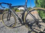 Pinarello Dogma F10 taille L, 28 inch, Zo goed als nieuw, Meer dan 20 versnellingen, Ophalen