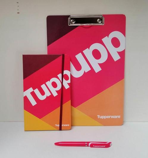 Tupperware - Clip Board - Carnet de Note - Stylo Bille, Maison & Meubles, Cuisine| Tupperware, Neuf, Autres types, Blanc, Orange