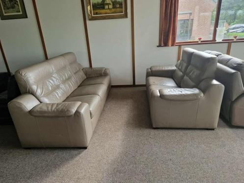 TAUPE BUFFELLEDEREN SALON MET RELAX 3 EN 2 ZIT, Huis en Inrichting, Fauteuils, Gebruikt, Leer, Ophalen