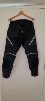 Richa motobroek m52, Enlèvement