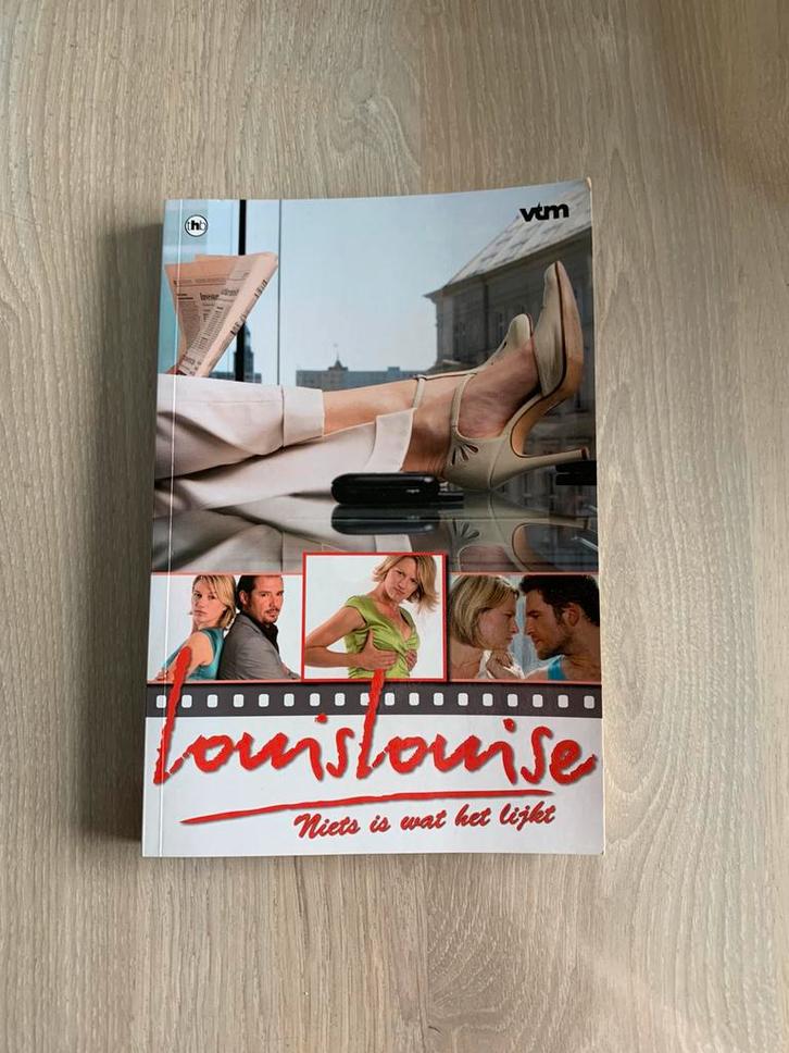Boek LouisLouise Simone Felix - Niets is wat het lijkt, Boeken, Romans, Zo goed als nieuw, Ophalen of Verzenden