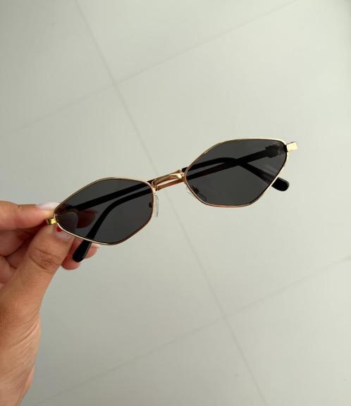Zonnebril met metalen montuur en geometrisch design, Handtassen en Accessoires, Zonnebrillen en Brillen | Dames, Nieuw, Zonnebril
