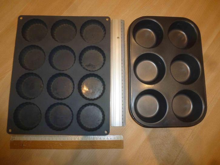 Moule en FLEXIPLAN Silicone / moule métal 6 cakes -1silicone, Electroménager, Gaufriers, Comme neuf, Enlèvement ou Envoi