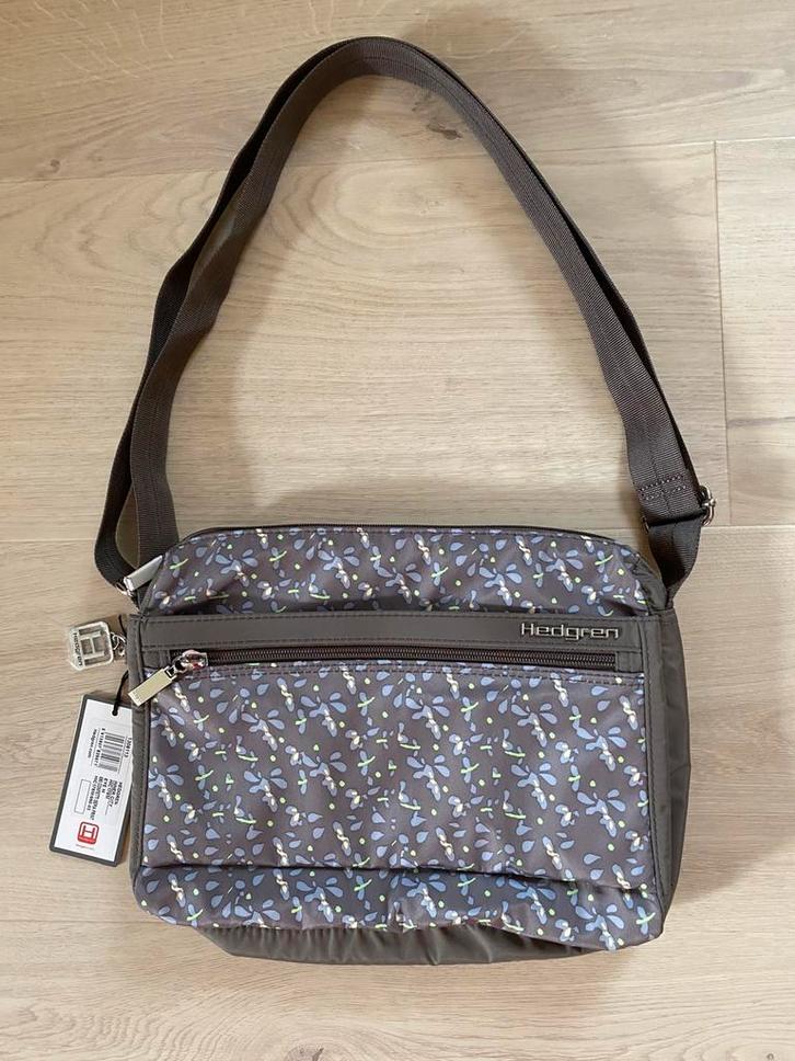 Nieuwe unisex (reis) schoudertas - Hedgren, Handtassen en Accessoires, Tassen | Schoudertassen, Nieuw, Overige merken, Ophalen of Verzenden