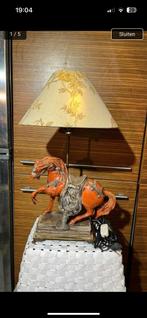 Lampedairke paard juist gerestaureerd oud stuk, Ophalen