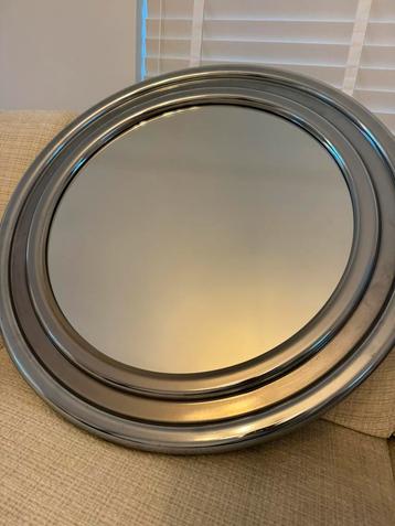 Vintage Narciso ronde wandspiegel jaren 70. beschikbaar voor biedingen