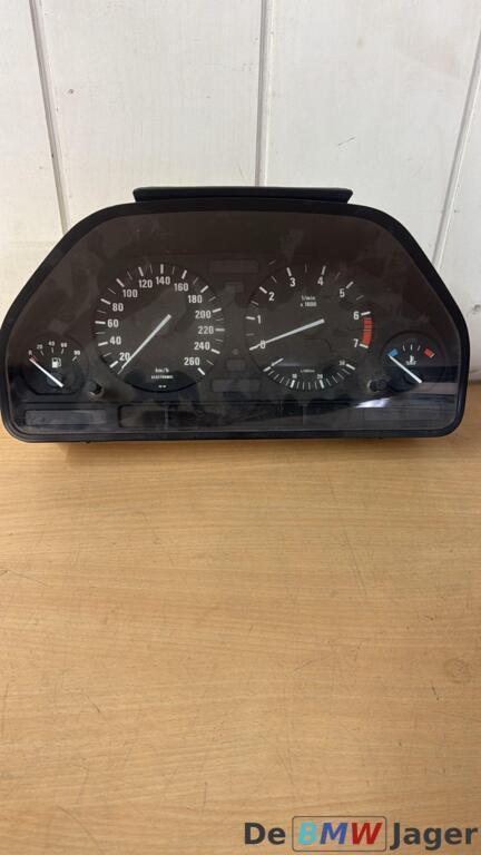 Instrumentenpaneel  BMW E34 E32 88311151, Auto-onderdelen, Dashboard en Schakelaars, BMW, Gebruikt, Ophalen of Verzenden