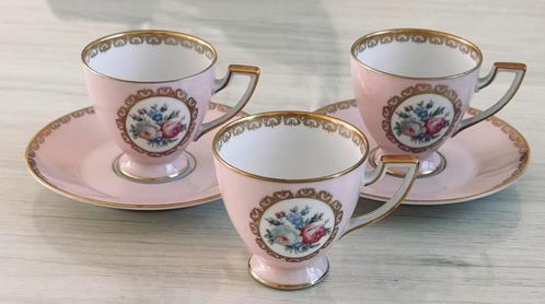 Lot de 3 tasses et 2 soucoupes Tettau Allemagne, Antiek en Kunst, Antiek | Servies compleet, Ophalen