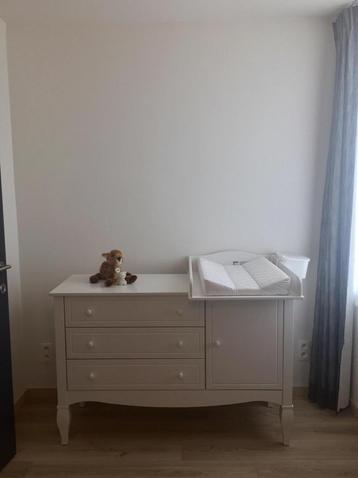 Prachtige witte ladenkast van Childhome: commode. beschikbaar voor biedingen