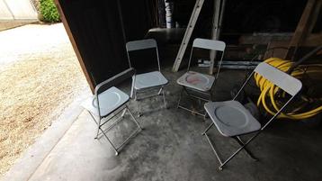 Zware metalen stoelen 5€ per st ZO SNEL MOGELIJK WEG
