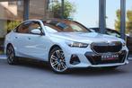 BMW 530e G60*M-PACK*HYBRID*PANO DAK* + FABRIEKSGARANTIE, Cuir, Argent ou Gris, 1800 kg, Euro 6