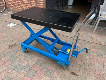 Lift kar - hydrolische pompwagen met traanplaat beschikbaar voor biedingen