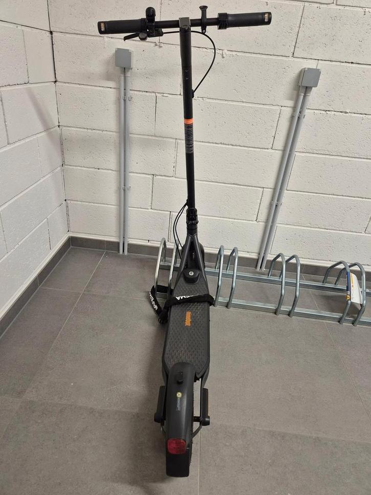 Trottinette électrique SEGWAY KICKSCOOT F2 EVT, Fietsen en Brommers, Fietsaccessoires | Fietsenrekken, Zo goed als nieuw, Ophalen