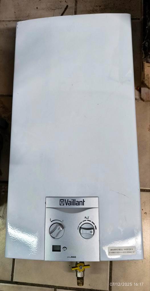 Chauffe-bain à gaz Vaillant atmo, Bricolage & Construction, Chauffe-eau & Boilers, Enlèvement