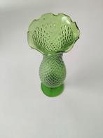 Retro vaasje groen glas, Antiek en Kunst, Antiek | Glaswerk en Kristal, Ophalen
