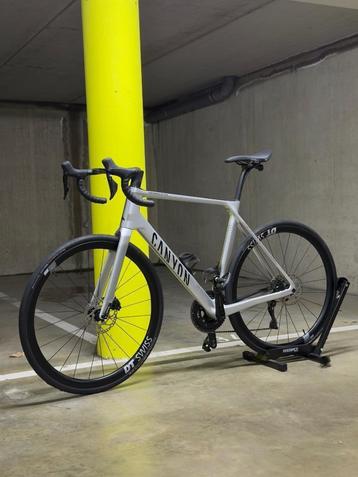 Canyon Endurace CF SLX 7 Di2 - LARGE +- 500km  beschikbaar voor biedingen