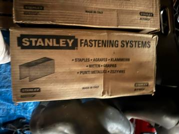 Grosses Agraphes Stanley pour menuiserie, Enlèvement, Comme neuf