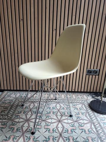 Kuipstoel Eames replica, Maison & Meubles, Enlèvement, Utilisé, Synthétique