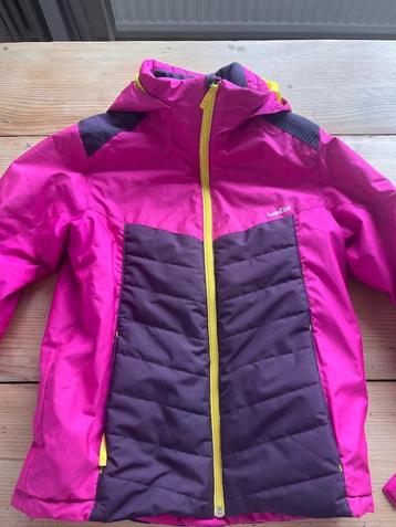 Winterjas /skivest 10 jaar beschikbaar voor biedingen