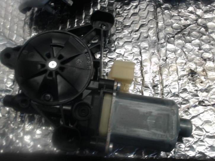 Moteur lève vitre avant gauche Audi A4 2014-2020 LP/14961, Auto-onderdelen, Ruiten en Toebehoren, Audi, Gebruikt, Ophalen