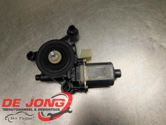 Moteur de vitre portière d'un Skoda Kodiaq, Autos : Pièces & Accessoires, Carrosserie & Tôlerie, Skoda, Utilisé, 3 mois de garantie