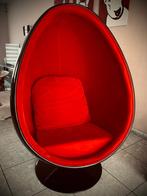 Lounge Egg Pod chair, Huis en Inrichting, Zetels | Zetels, Design, Stof, Eenpersoons, Zo goed als nieuw