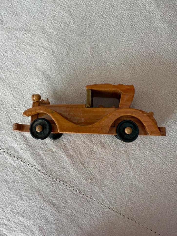 Houten auto, Kinderen en Baby's, Speelgoed | Houten speelgoed, Zo goed als nieuw, Duw- of Trekspeelgoed, Ophalen of Verzenden