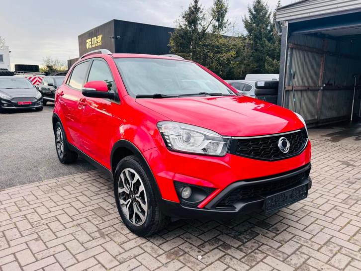 SsangYong Korando 2.2d euro6b 2017, Auto's, SsangYong, Bedrijf, Te koop, Korando, Airbags, Diesel, Leder, Onderhoudsboekje, Ophalen