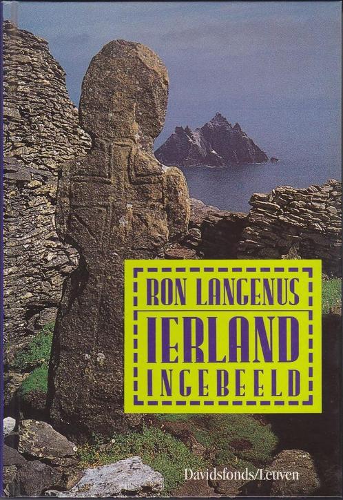 Ierland ingebeeld - Ron Langenus, Livres, Récits de voyage, Comme neuf, Enlèvement ou Envoi