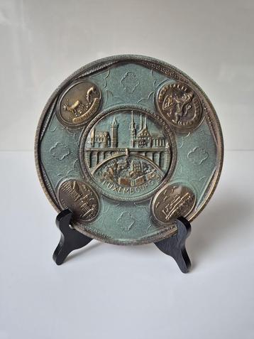 ️ Plateau déco souvenir du Luxembourg + support – Vintage beschikbaar voor biedingen